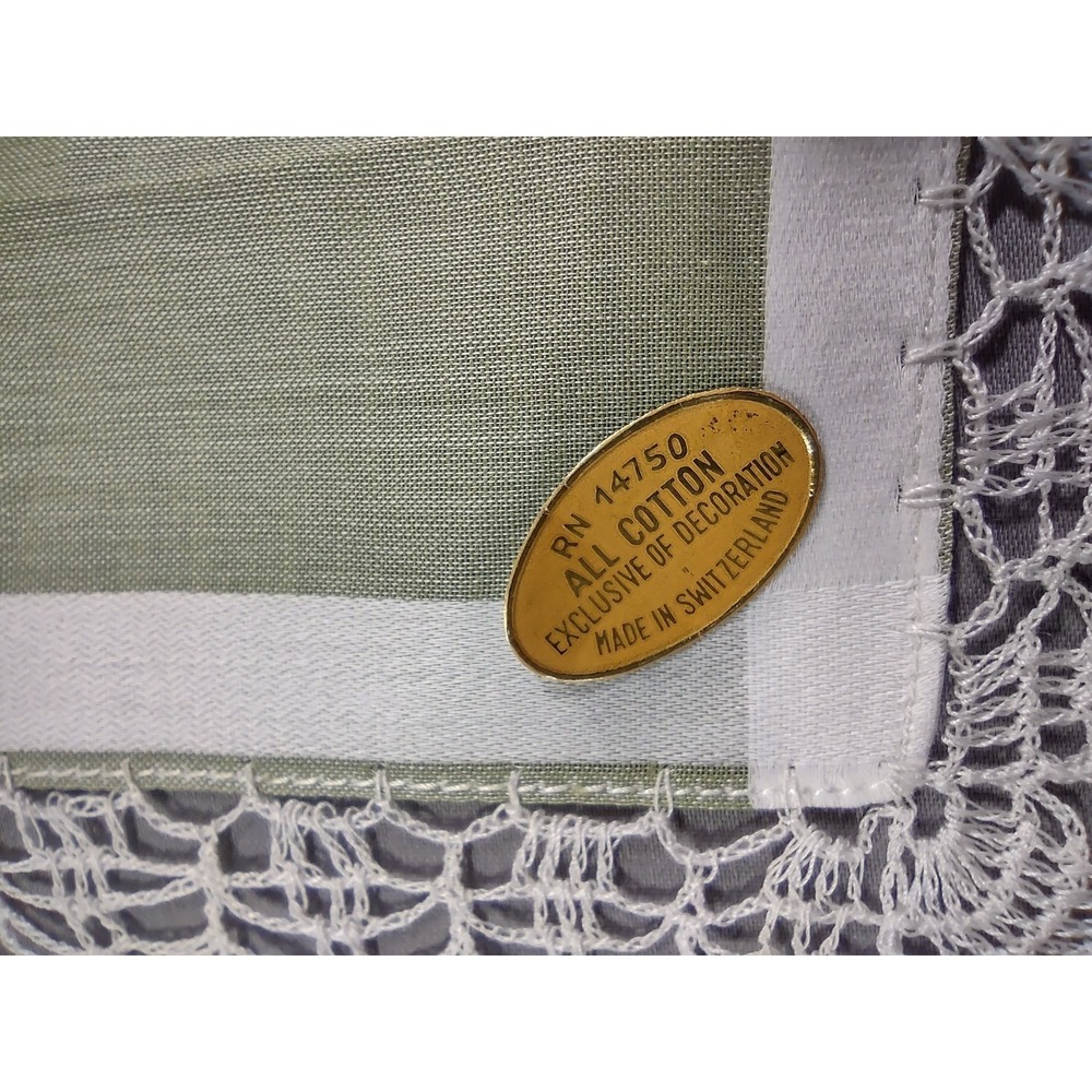Vtg 100% cotton hankie, embroidered rose, crochet edge 12.25 x 12.5 - Picture 3 of 5